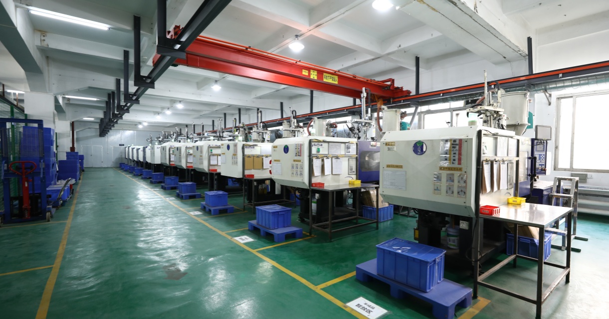 特澳科技：11 条全自动注塑生产线 —— 硬核产能，筑牢品质根基